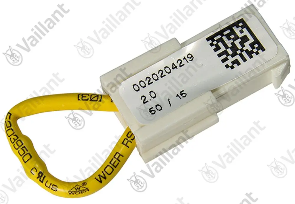 Vaillant Kabel mit gelber Isolierung und Stecker. Auf dem Kabel sind technische Angaben und ein QR-Code zu sehen.